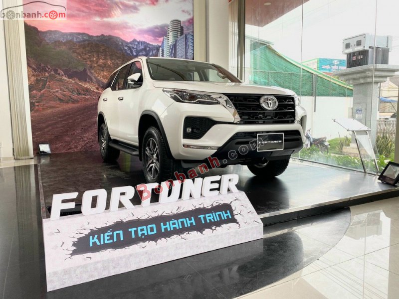 toyota-fortuner-2021