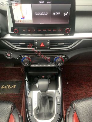 Xe Kia K3 Premium 1.6 AT 2022