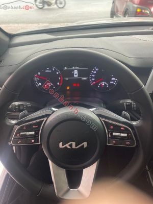 Xe Kia K3 Premium 1.6 AT 2022