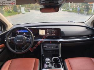 Xe Kia Carnival Signature 2.2D 2024