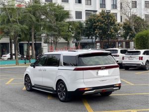 Xe Kia Carnival Signature 2.2D 2022