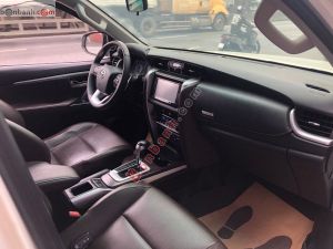 Xe Toyota Fortuner 2.7V 4x2 AT 2017