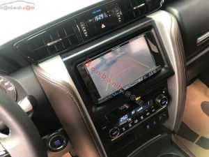 Xe Toyota Fortuner 2.7V 4x2 AT 2017