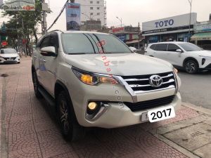 Xe Toyota Fortuner 2.7V 4x2 AT 2017